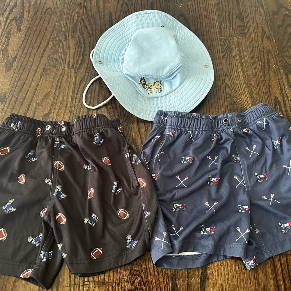 GOAT USA Gray Patterned Shorts with Red and White Accents lacrosse XL boy - Picture 2 of 2